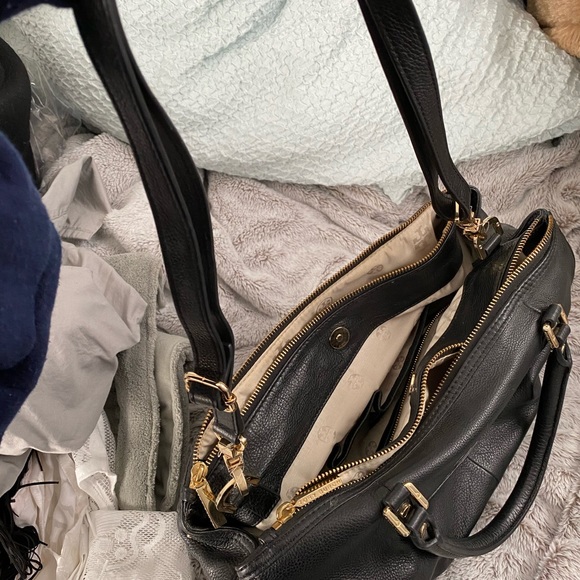 Tory Burch bag worn for a year - Picture 7 of 7
